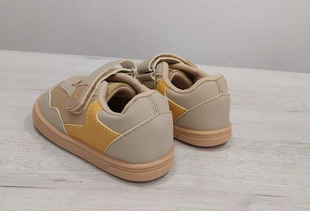 Deportiva vegana blanditos beig.webp