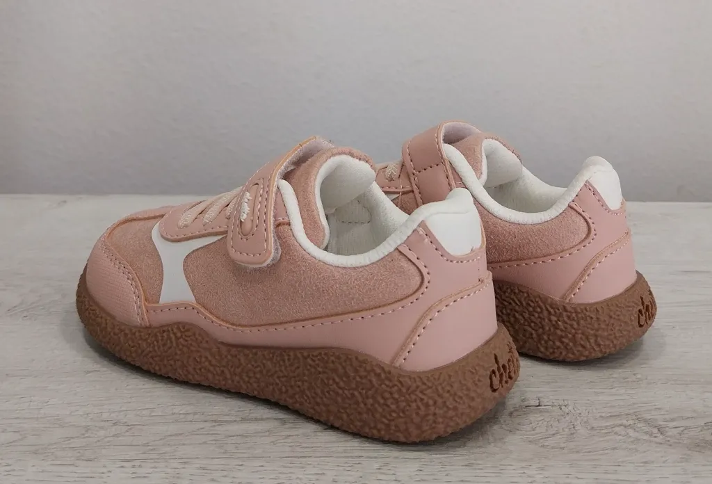 Deportiva chetto rosa peke .webp